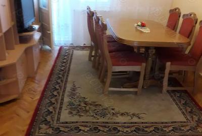 Inchiriez apartament 3 camere mobilat si utilat zona Decebal-Scala - 4