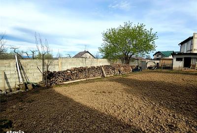 Casă cu 5 camere cu Teren 1000 Mp în Șcheia - 2