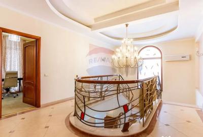 Casă cu 11 camere cu Piscina în Herăstrău