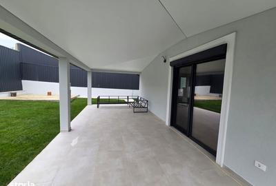 Casă cu 4 camere cu Teren 500 Mp în Bârnova