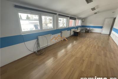 Spațiu comercial, de 42.5 mp, în Universității