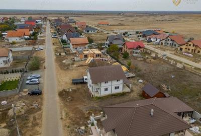 Casă cu 5 camere cu Teren 500 Mp în Horia - 10