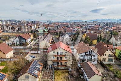 Casă individuală cu 10 camere cu Canalizare în Tractorul - 6