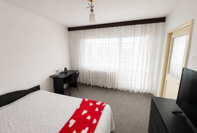 Apartament cu 3 camere semidecomandat, mobilat în Podu Roș - 3