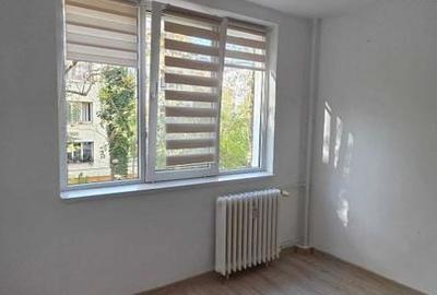 3 camere decomandat etaj 1 /Brancoveanu /loc parcare - 1