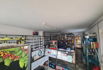 Spațiu comercial, de 80 mp, în Central - 3