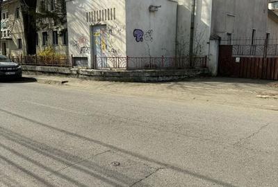 Spațiu comercial, de 1,680 mp, în Central - 6