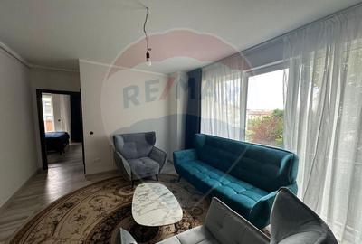 Apartament cu 5 camere de vanzare in zona Sasar