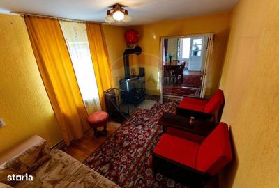 Casă cu 4 camere cu Teren 3409 Mp în Șoimuș - 7