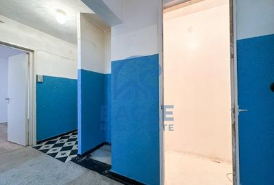 Tomis Nord - 2 Camere decomandat cu balcon pregatit de renovare - 12