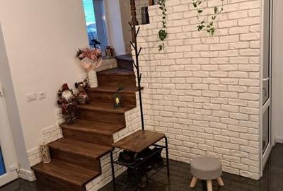 Casă cu 4 camere în Central - 2