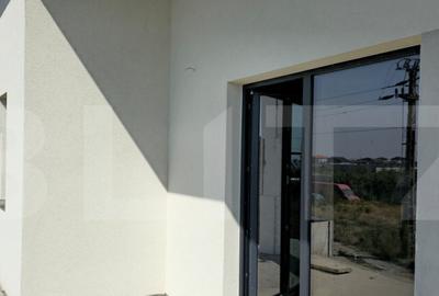 Casa P+1E, 3 dormitoare, 582 mp teren, zona Metro - 11