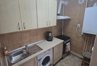 Garsonieră decomandată în Astra - 2