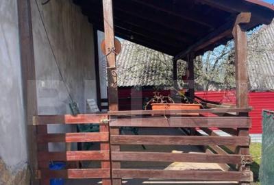 Casă cu 3 camere cu Teren 3000 Mp în Central