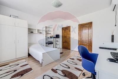 Casă cu 4 camere cu Garaj în Subcetate - 3