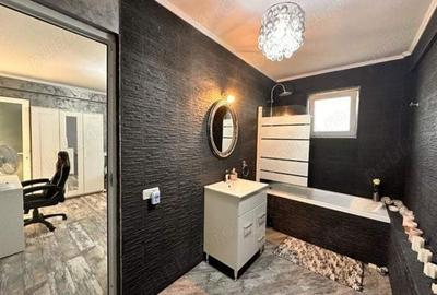 VILA UNICAT ULTRALUX P+1 +CASA CU TEREN 1412MP ZONA PALAZU MARE
