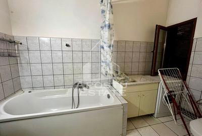 Apartament cu 2 camere decomandat, mobilat în Neptun - 9