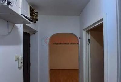 Apartament cu 3 camere decomandat în Giurgiului - 14