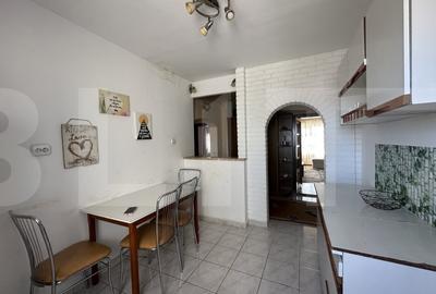 Apartament de vanzare, cu 3 camere, 2 bai, zona Iulius Town - 4