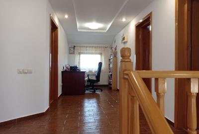Casa / vila Bascov , mobilata / utilata - 4
