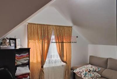 Casă cu 4 camere cu Teren 220 Mp în Glina - 8