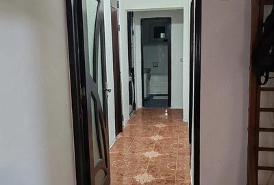 Apartament cu 4 camere semidecomandat în Central - 4