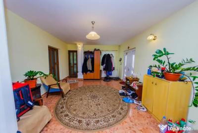 Casă cu 5 camere cu Teren 1310 Mp în Central