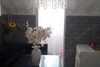 Inchiriez apartament cu 2 camere etaj 1 cartier Progresu