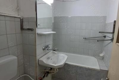 Apartament cu 3 camere decomandat în Mihai Bravu - 2