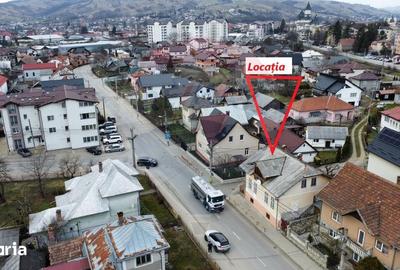 Casă cu 4 camere cu Teren 250 Mp în Central - 9