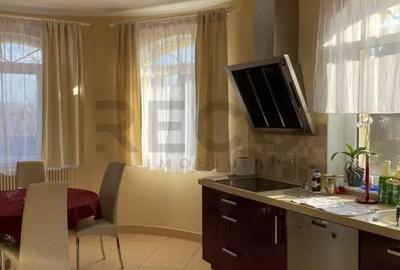 Casă cu 7 camere cu Teren 2547 Mp în Episcopia Bihorului - 13