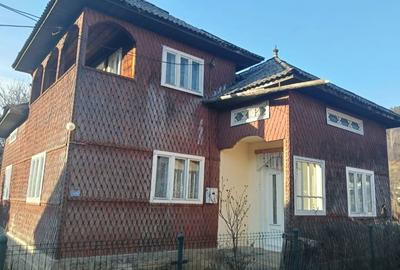 Casă cu 4 camere în Moisei - 4