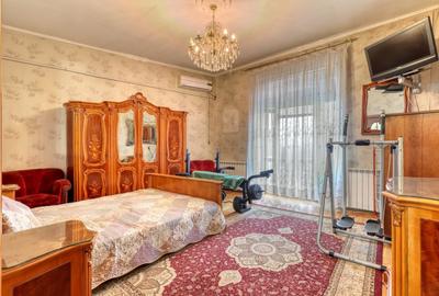 Apartament cu 4 camere decomandat în P-ța Unirii - 30