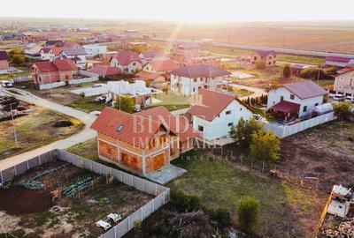 Casă individuală cu 5 camere cu Teren 627 Mp în Giarmata - 1