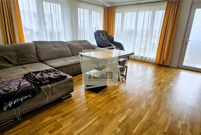 Casă cu 8 camere cu Canalizare în Central - 20
