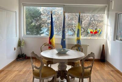 Spațiu comercial, de 150 mp, în Central - 9