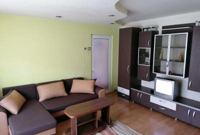 Apartament cu 2 camere semidecomandat în Cetate