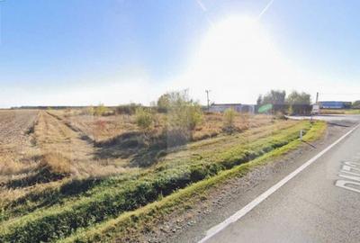 Teren de 8044 mp, în Central - 3