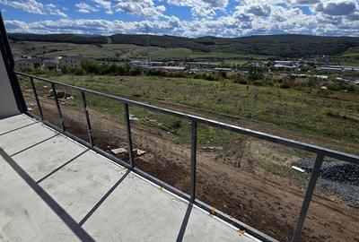 Apartament cu 3 camere decomandat în Baciu - 2