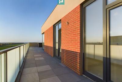 Apartament cu 3 camere decomandat în Torontalului