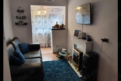Apartament cu 4 camere decomandat în Central - 3