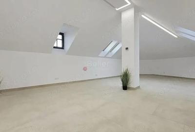 Spațiu comercial, de 250 mp, în Central