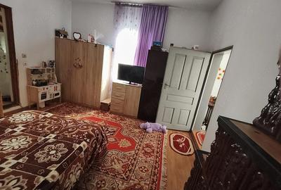 Casă cu 4 camere cu Teren 1500 Mp în Dârvari - 2