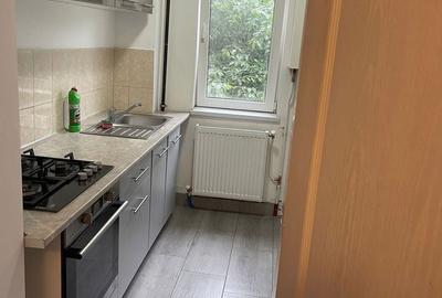 Apartament cu 2 camere decomandat în Letea Veche