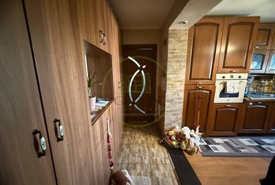 Apartament cu 3 camere semidecomandat în Craiovița Nouă - 14