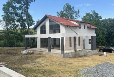 Casa individuala 144 mp utili si 750 mp teren, Salicea - 1