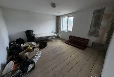 Casă cu 4 camere cu Teren 325 Mp în Câmpulung Muscel