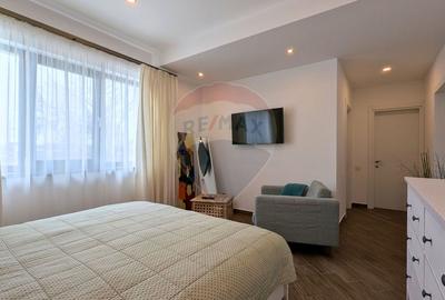 Casă cu 5 camere cu Teren 432 Mp în Balotești - 33