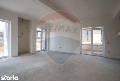 Casă cu 5 camere cu Teren 571 Mp în Iorga - 19