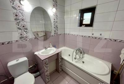 Apartament cu 3 camere decomandat, mobilat în Sărari